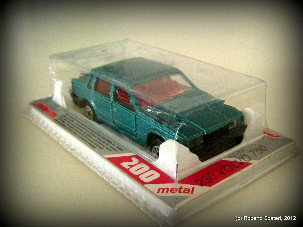 Majorette Volvo 760 (n.230)